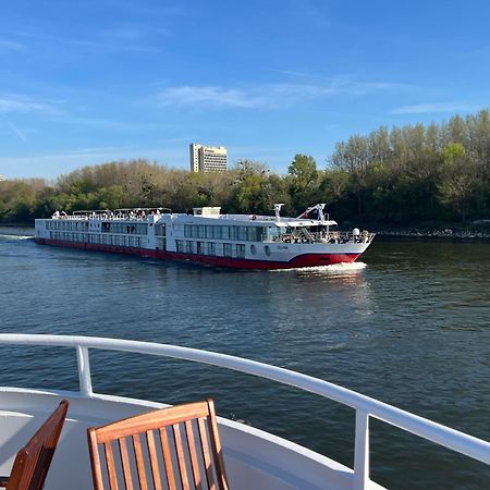 Orient Express Istanbul By Zazi Apartment Братислава Екстериор снимка