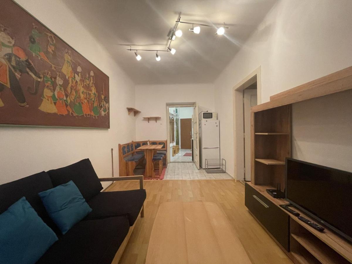 Orient Express Istanbul By Zazi Apartment Братислава Екстериор снимка