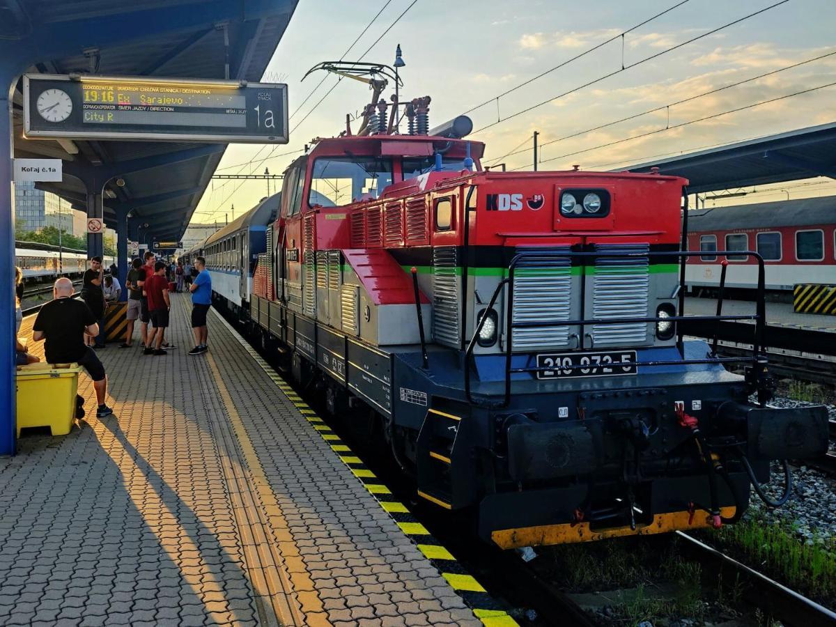 Orient Express Istanbul By Zazi Apartment Братислава Екстериор снимка