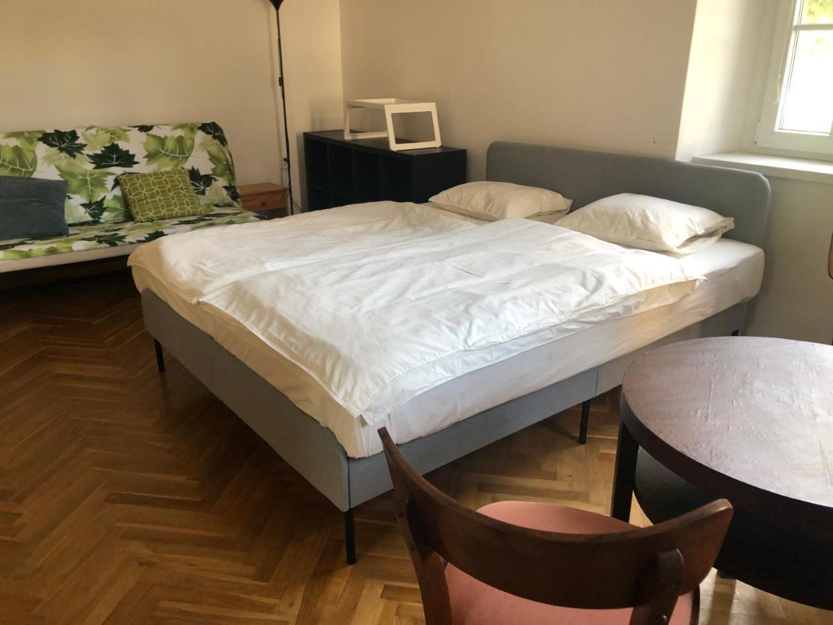 Orient Express Istanbul By Zazi Apartment Братислава Екстериор снимка